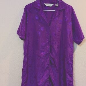 Vintage intimates by Liz Banks, purple with stars and moon, night shirt , Small,